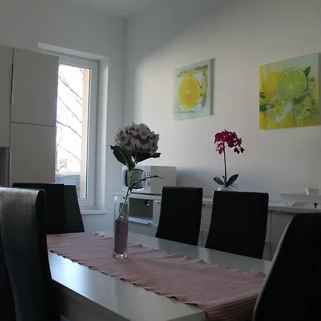 Ferienwohnung 아파트 *